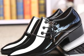 Fashion Men's Business Dress Shoes Pointed Shiny Shoes-black
